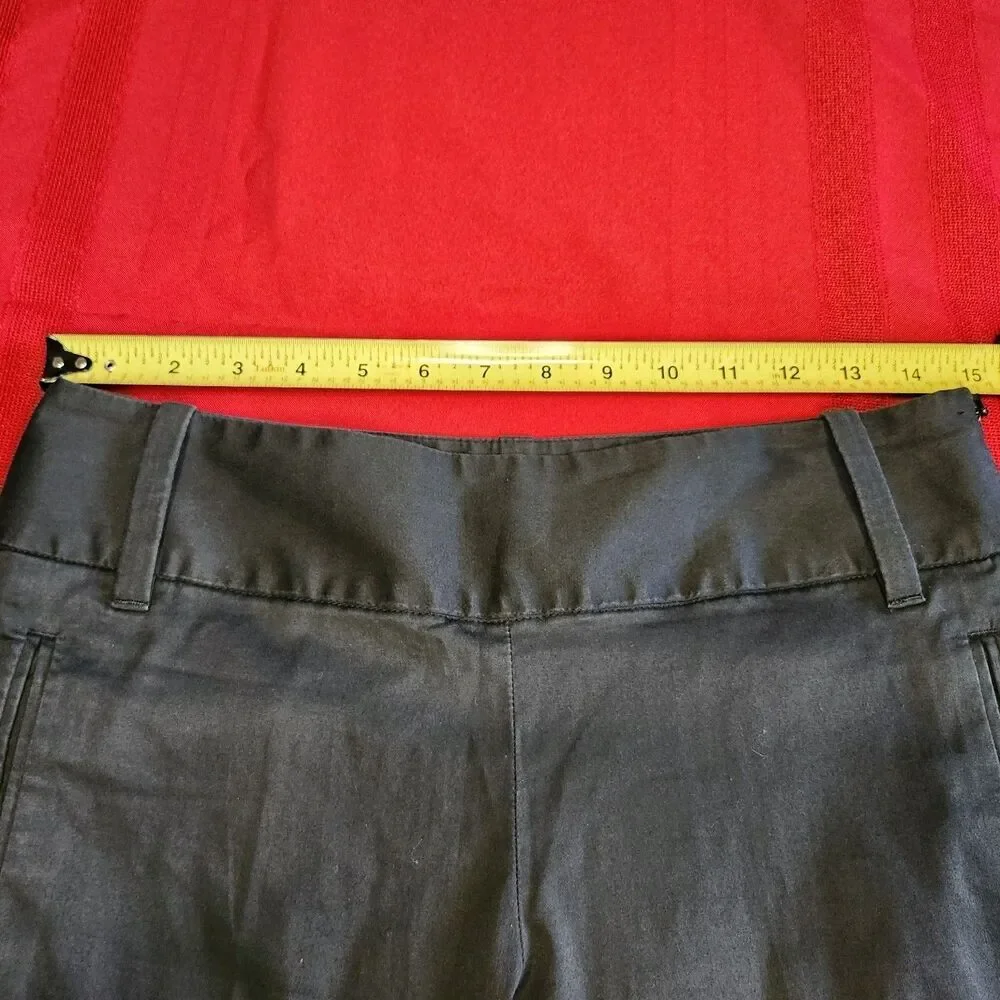 Banana Republic Women’s Capri, Stretch, Martin Fit. Black , Size 4